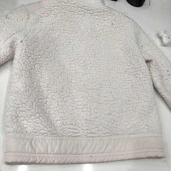 Warm, soft and cozy jacket . One spot on pocket . - Picture 14 of 16